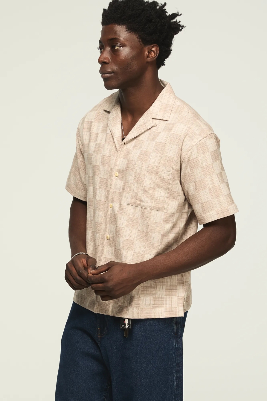 UNTUCKED CAMP COLLAR SHIRT, image 4