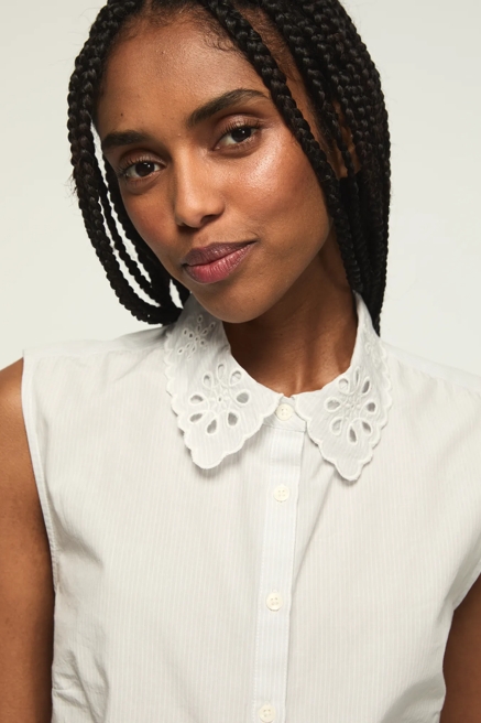 SLEEVELESS EYELET BUTTONDOWN, image 2