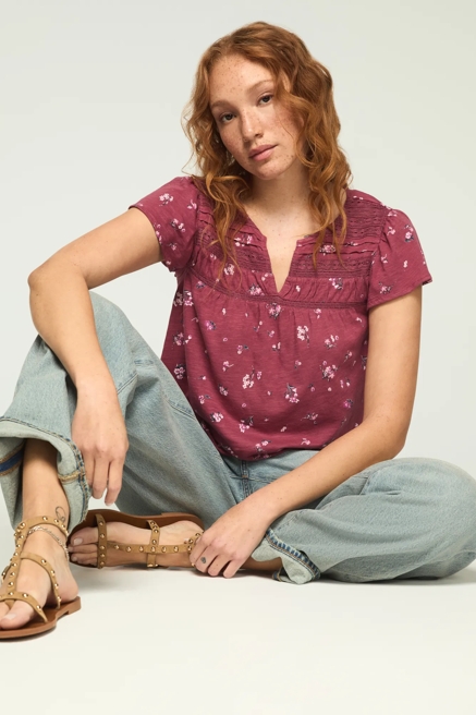 FLORAL FLUTTER SLEEVE TOP, image 1