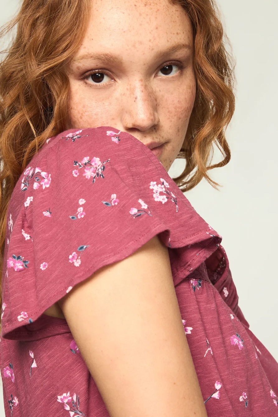 FLORAL FLUTTER SLEEVE TOP, image 5