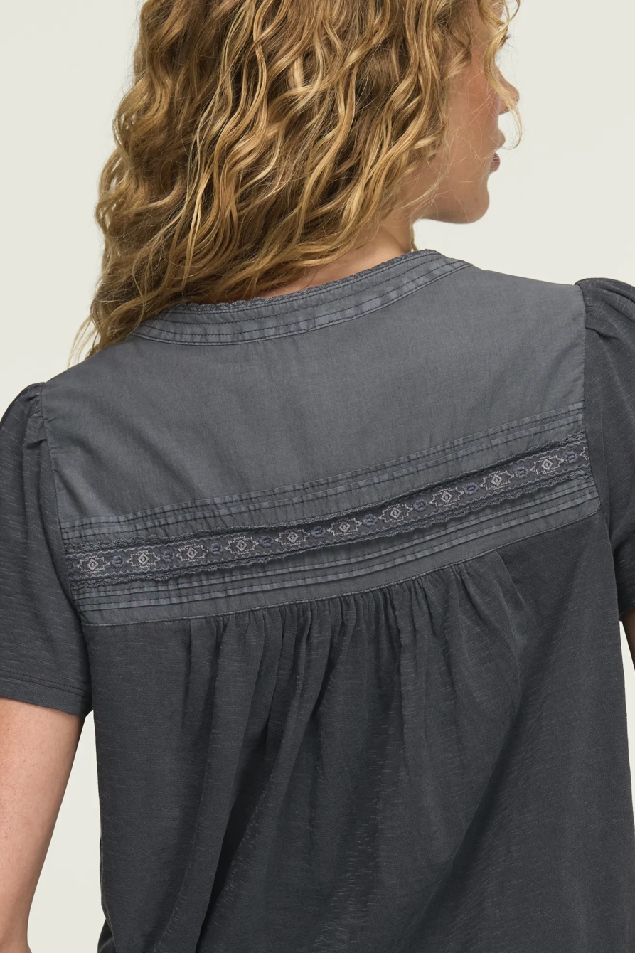 LACE PINTUCK NOTCH TOP, image 5