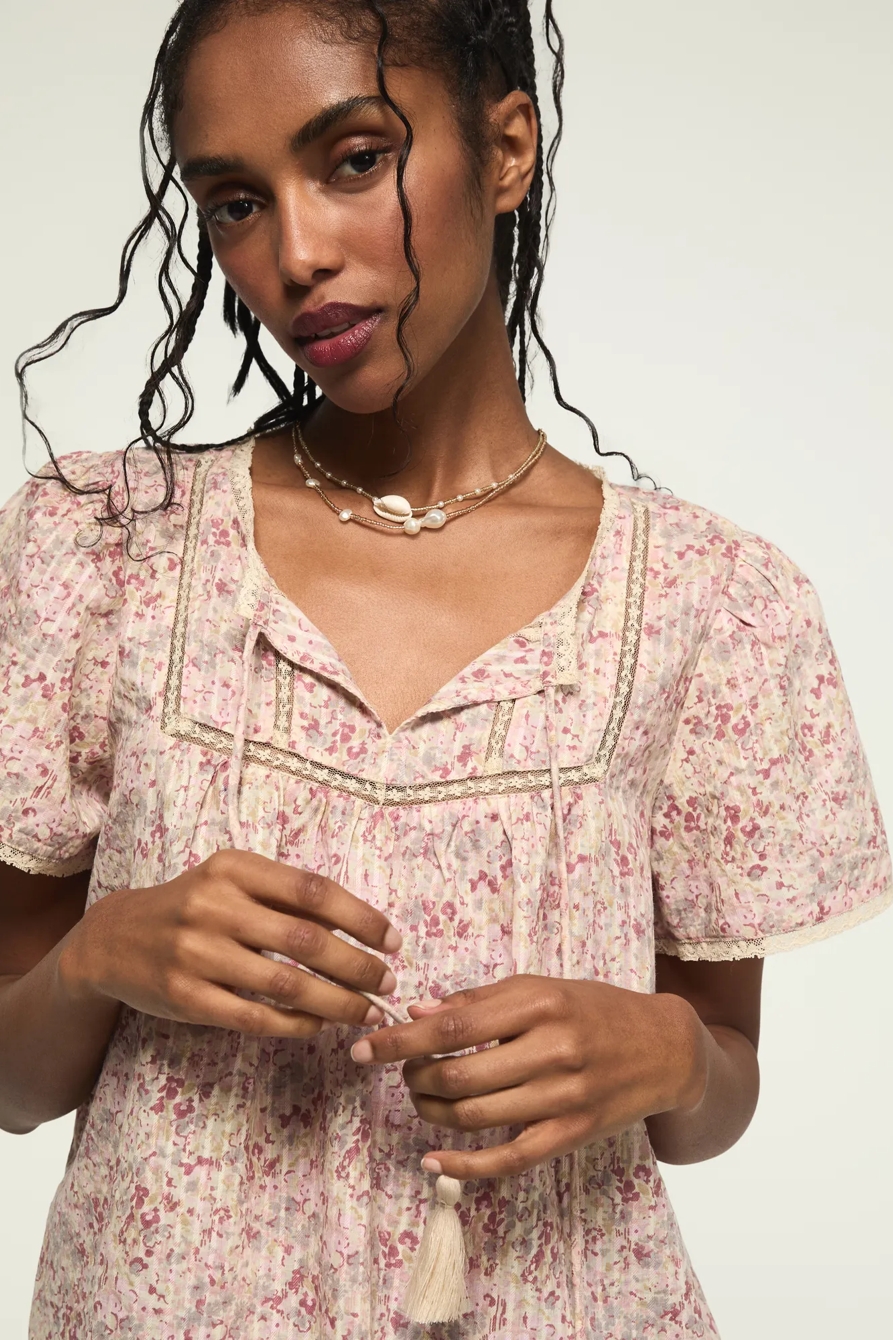 FLUTTER SLEEVE TOP, image 2