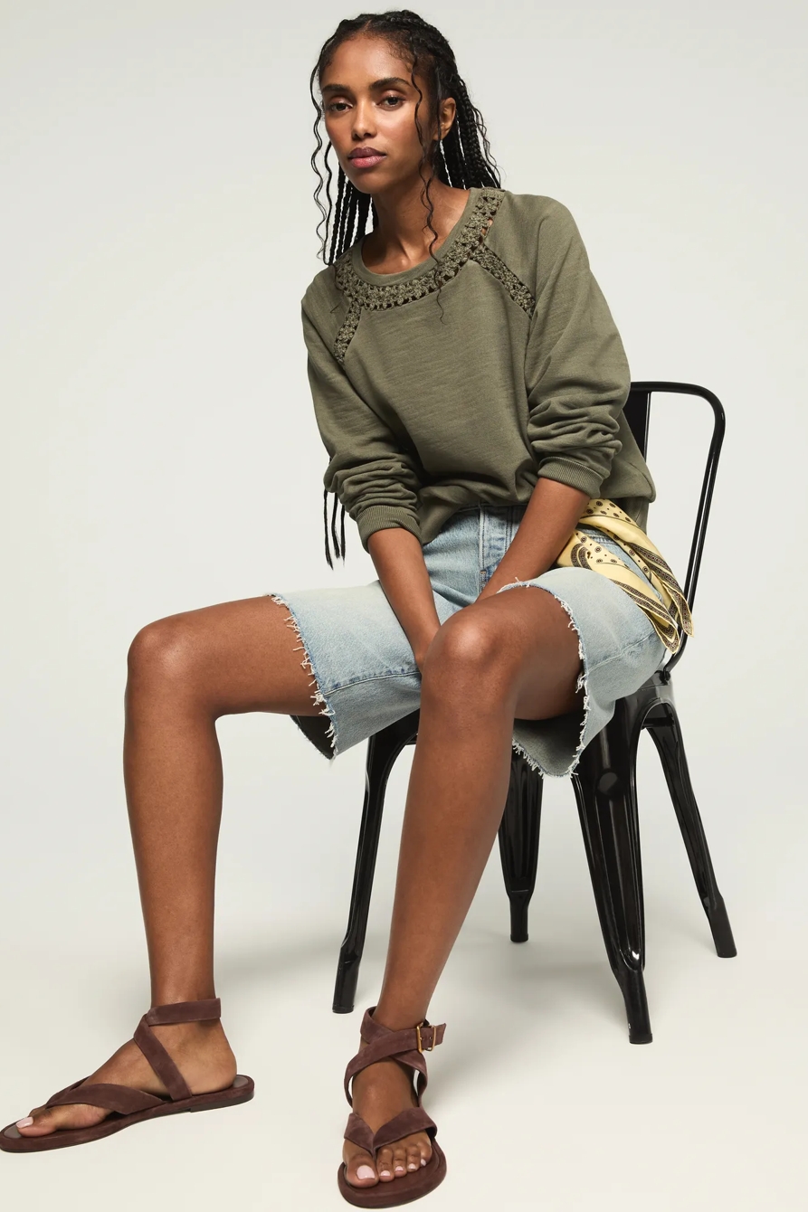 LACE TRIMMED FLEECE CREW, image 5