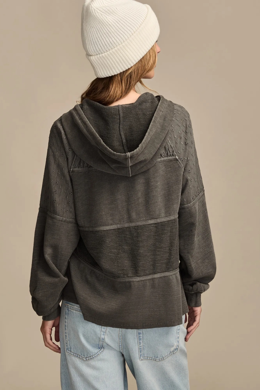 EYELET BOHO FLEECE HOODIE, image 3
