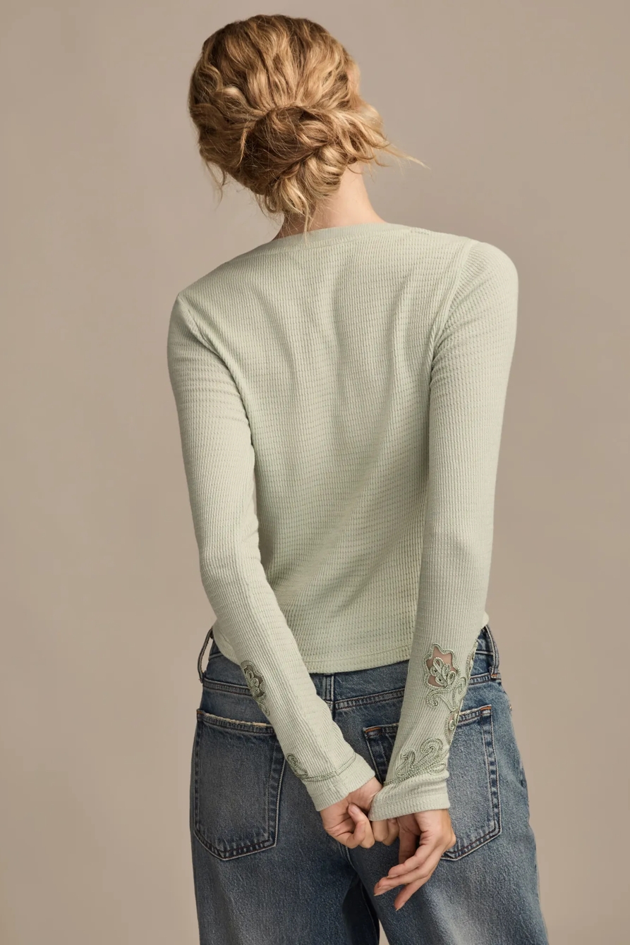 CUTWORK NOTCH NECK TOP, image 3