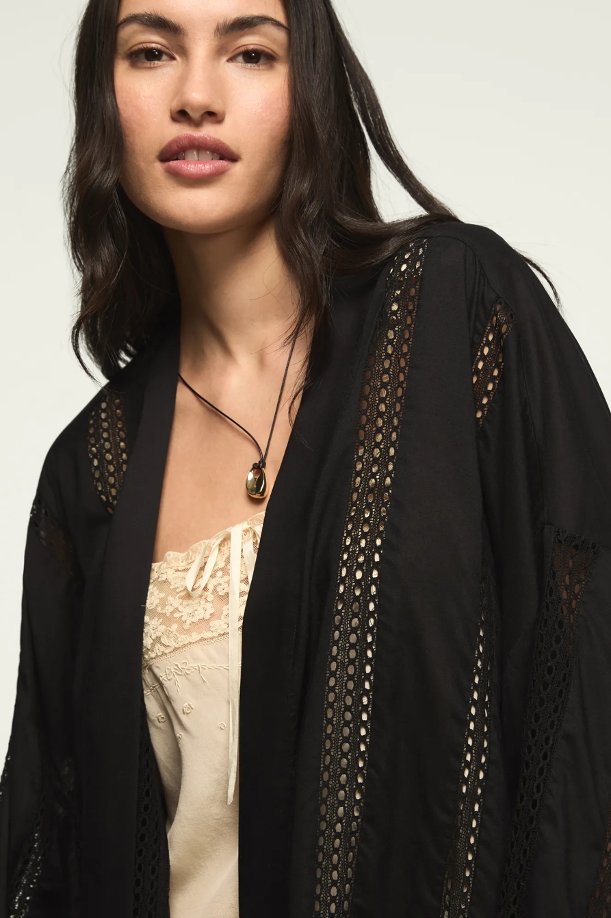 LACE TRIMMED KIMONO, image 2