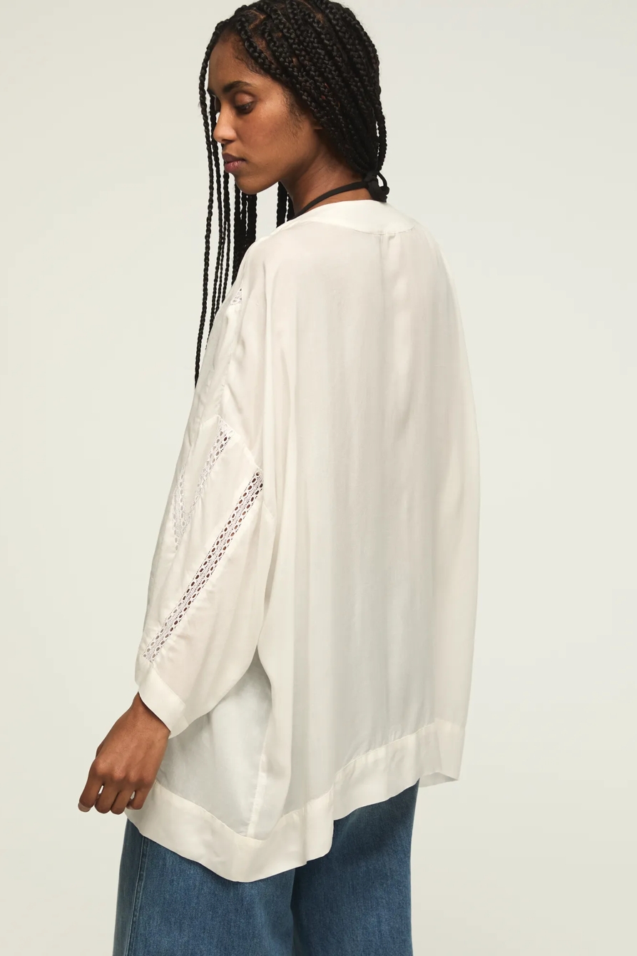 LACE TRIMMED KIMONO, image 3