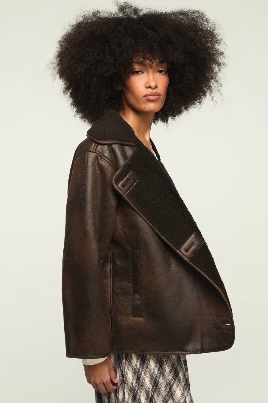 OVERSIZED FAUX SHEARLING COAT, image 4