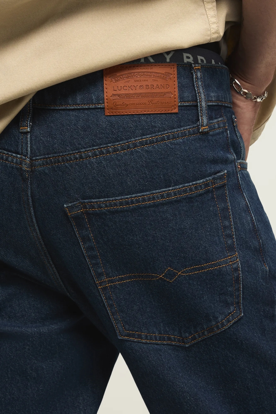 223 STRAIGHT, image 4