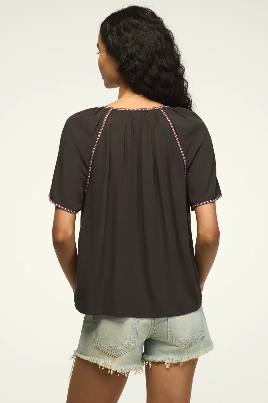 SHORT SLEEVE EMBROIDERED PEASANT, image 3