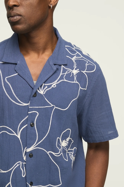SHORT SLEEVE FLORAL EMBROIDERY CAMP COLLAR SHIRT, image 2