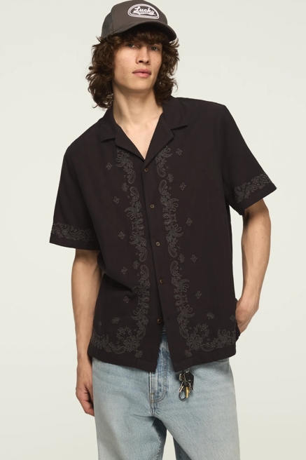 SHORT SLEEVE BANDANA EYELET CAMP COLLAR SHIRT, image 1