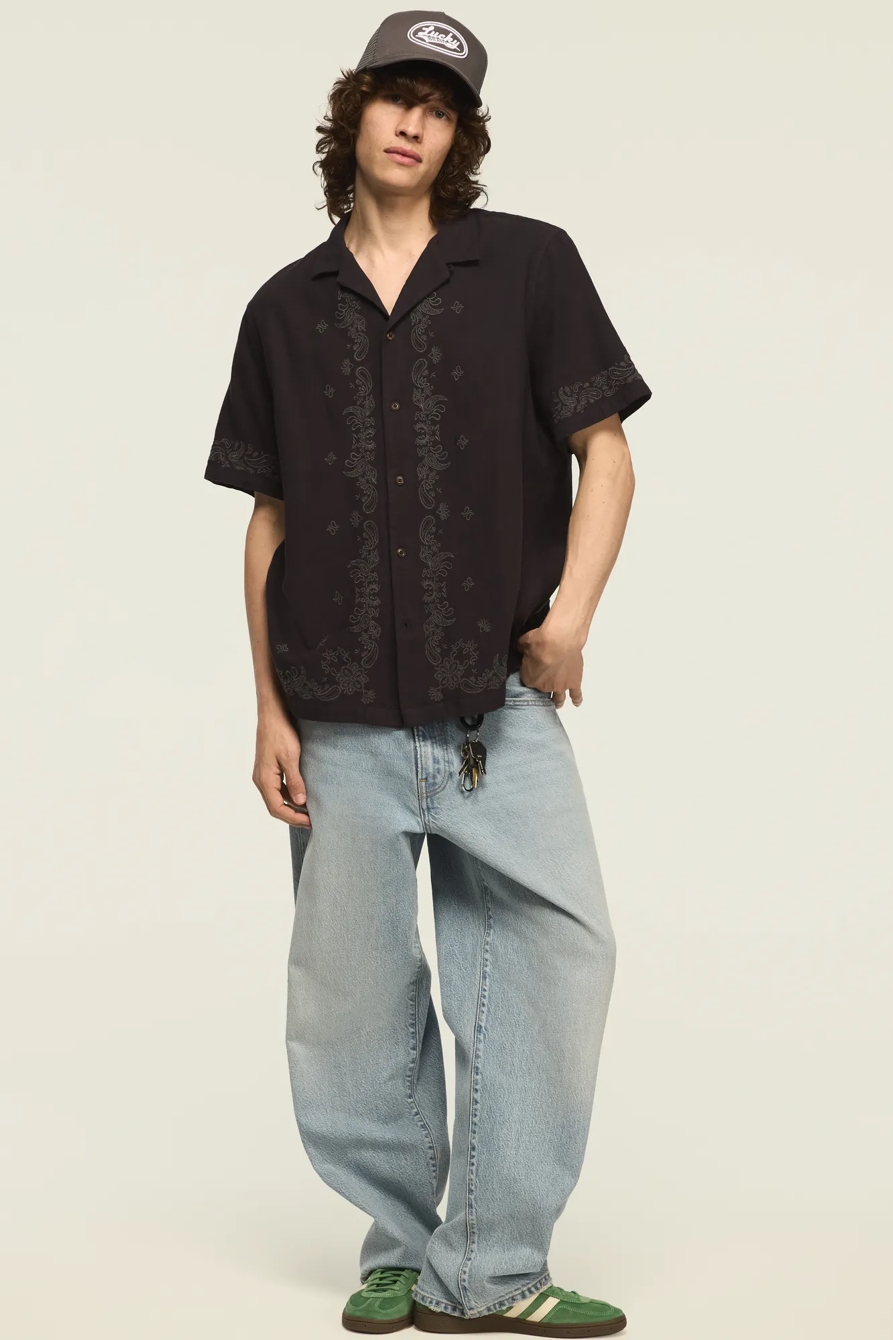 SHORT SLEEVE BANDANA EYELET CAMP COLLAR SHIRT, image 5