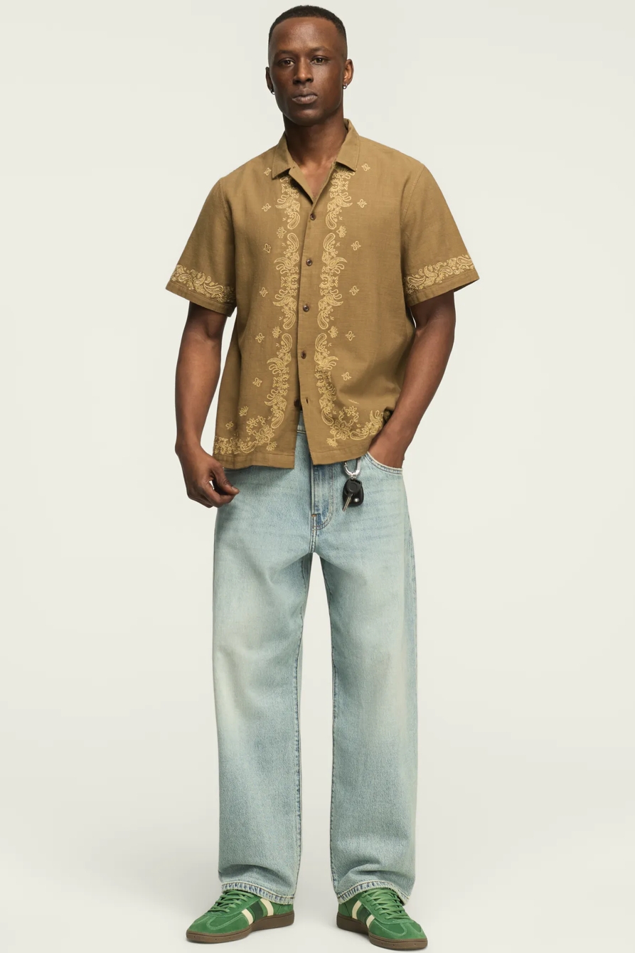 SHORT SLEEVE BANDANA EYELET CAMP COLLAR SHIRT, image 5