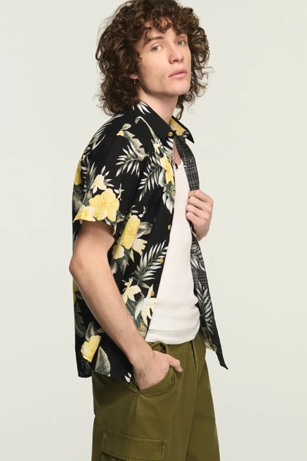 SHORT SLEEVE PRINTED CAMP COLLAR SHIRT, image 4