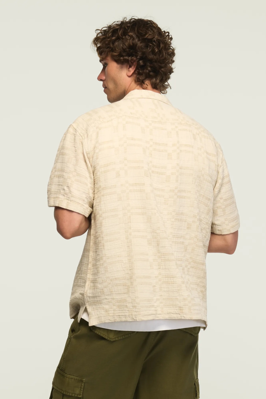 UNTUCKED CAMP COLLAR SHIRT, image 3