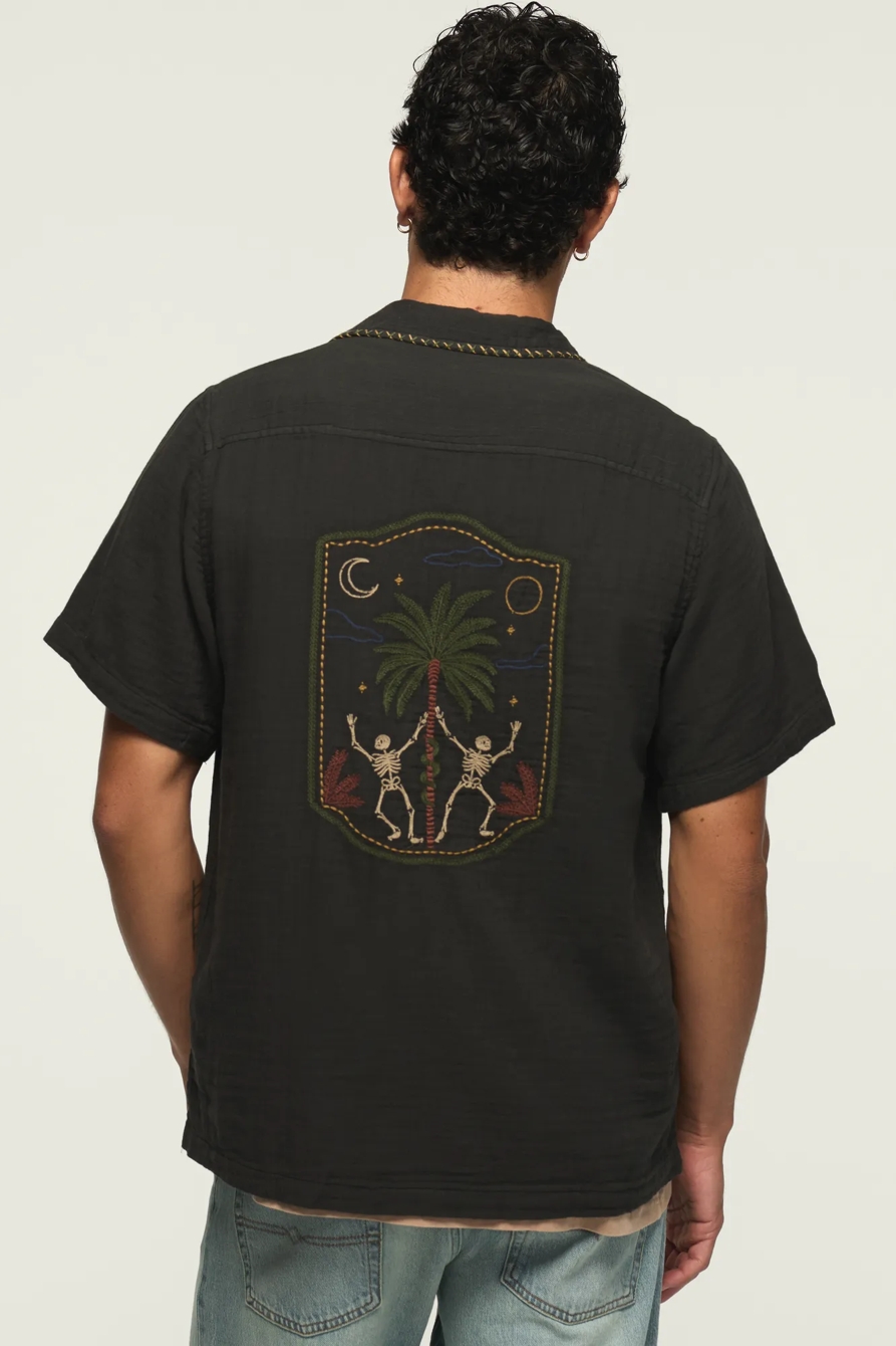 SHORT SLEEVE EMBROIDERED GAUZE CAMP COLLAR SHIRT, image 1