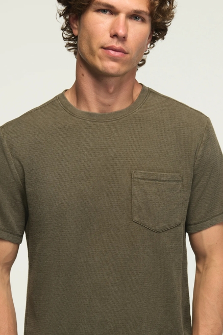 TEXTURED POCKET CREW NECK TEE, image 2