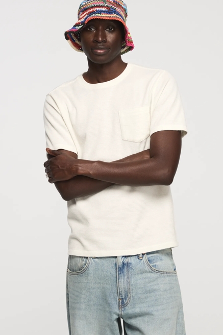 TEXTURED POCKET CREW NECK TEE, image 2