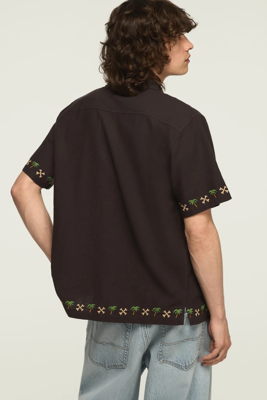 SHORT SLEEVE EMBROIDERED CAMP COLLAR SHIRT, image 3