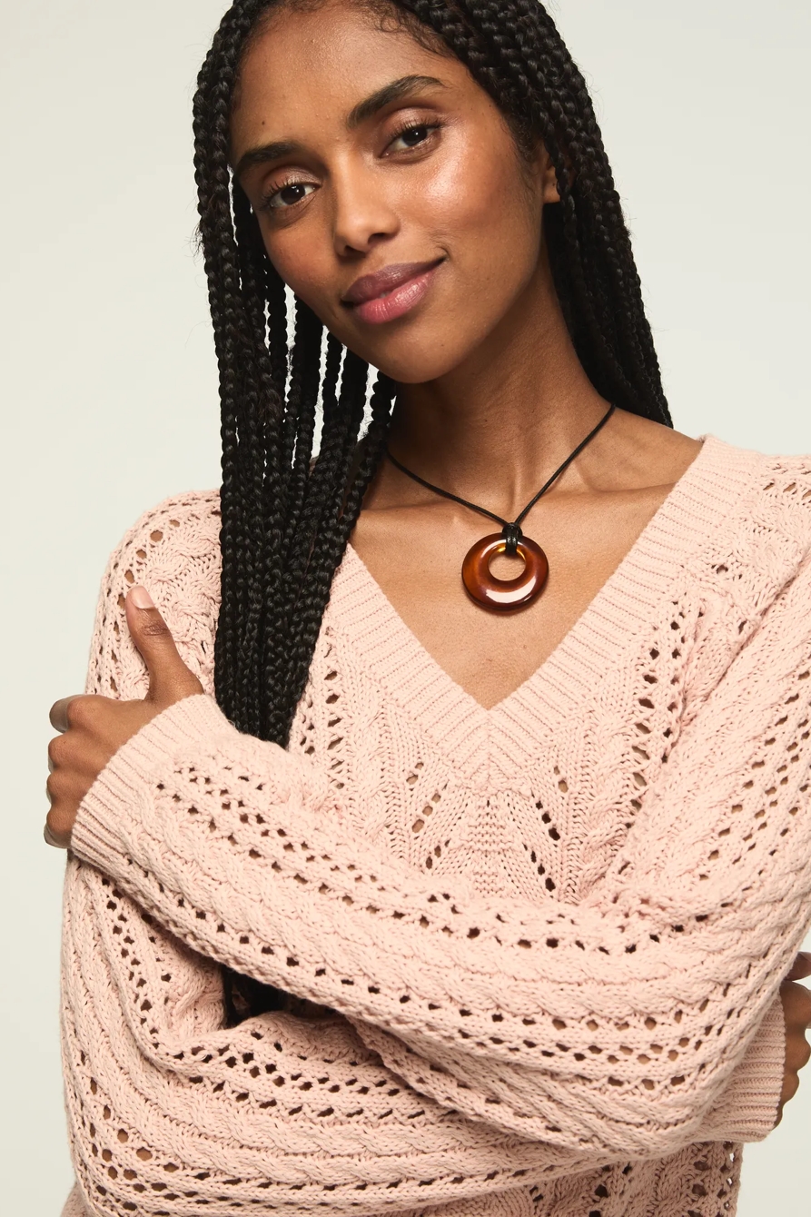 OPEN CABLE V NECK SWEATER, image 2