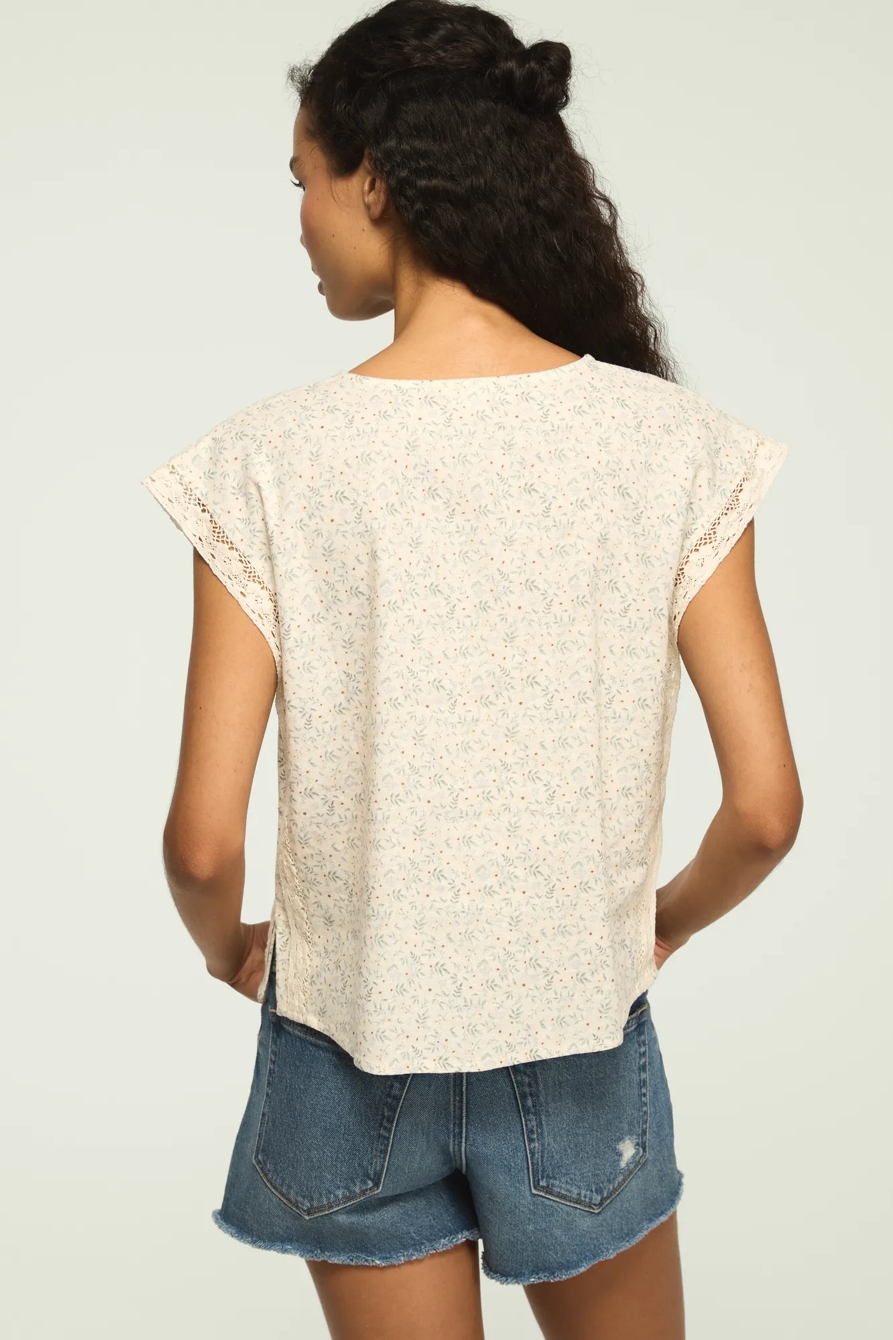 LINEN LACE TRIMMED V NECK TOP, image 3