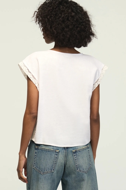 LINEN LACE TRIMMED V NECK TOP, image 3