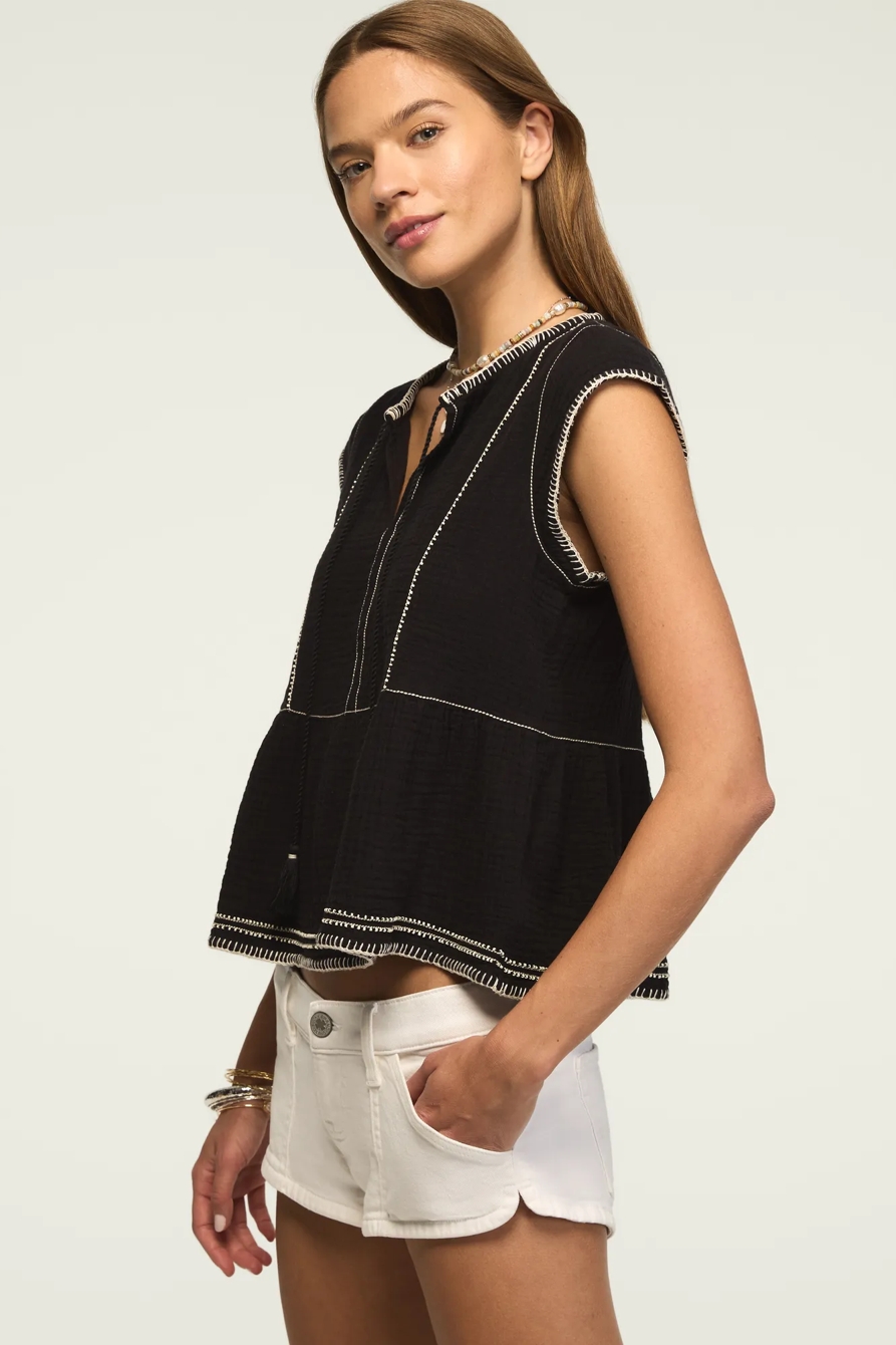 CONTRAST EMBROIDERED RUFFLE TOP, image 4