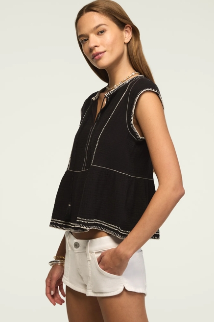 CONTRAST EMBROIDERED RUFFLE TOP, image 4