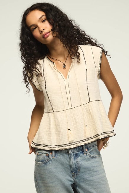 CONTRAST EMBROIDERED RUFFLE TOP, image 1