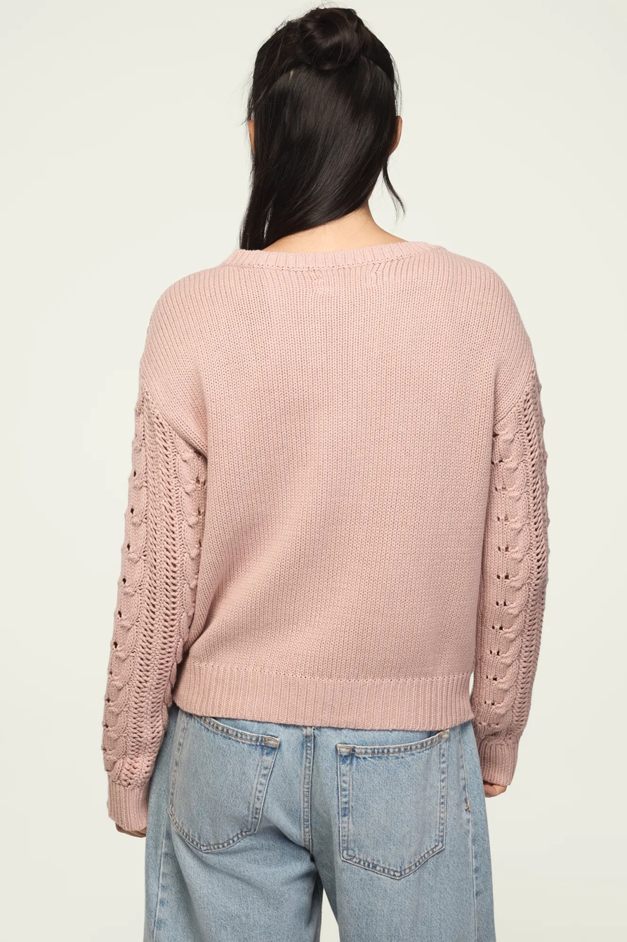 OPEN CABLE CREW NECK SWEATER, image 3