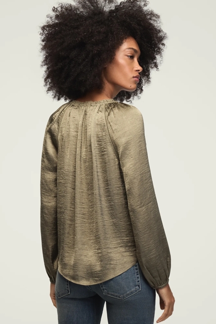 LONG SLEEVE RAGLAN PEASANT TOP, image 3