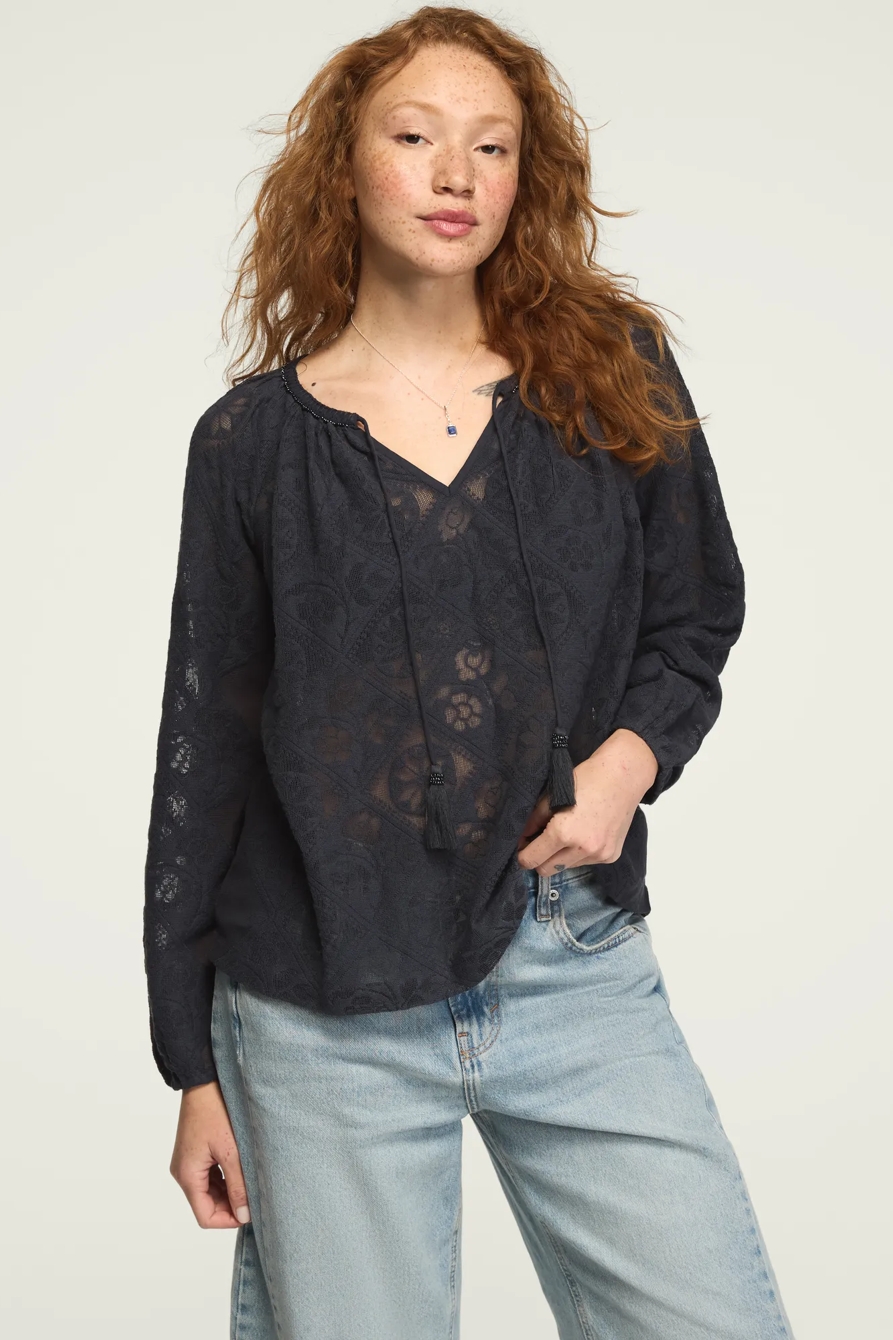 LONG SLEEVE LACE PEASANT TOP, image 2