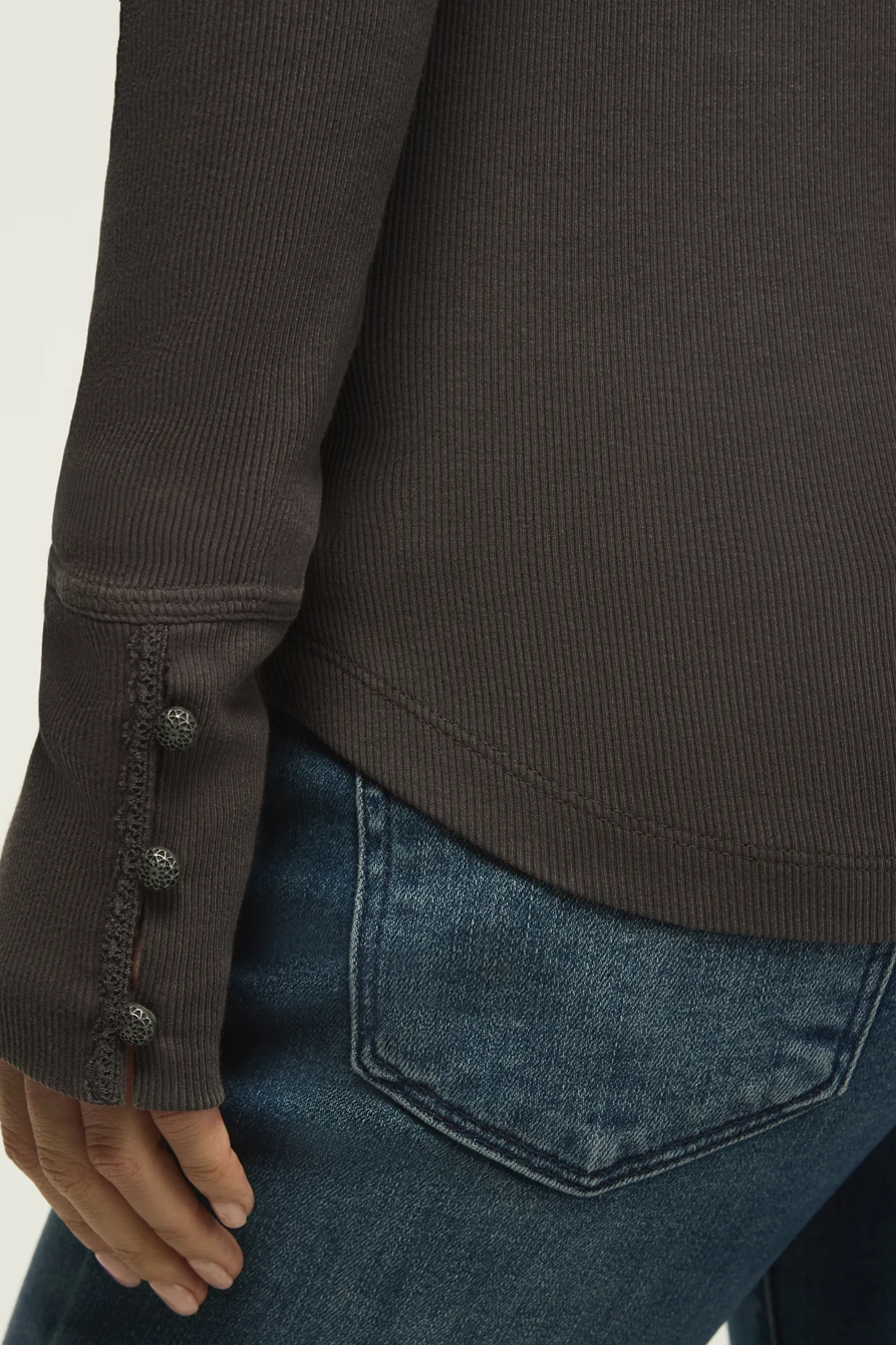 EMBROIDERED V NECK HENLEY, image 4