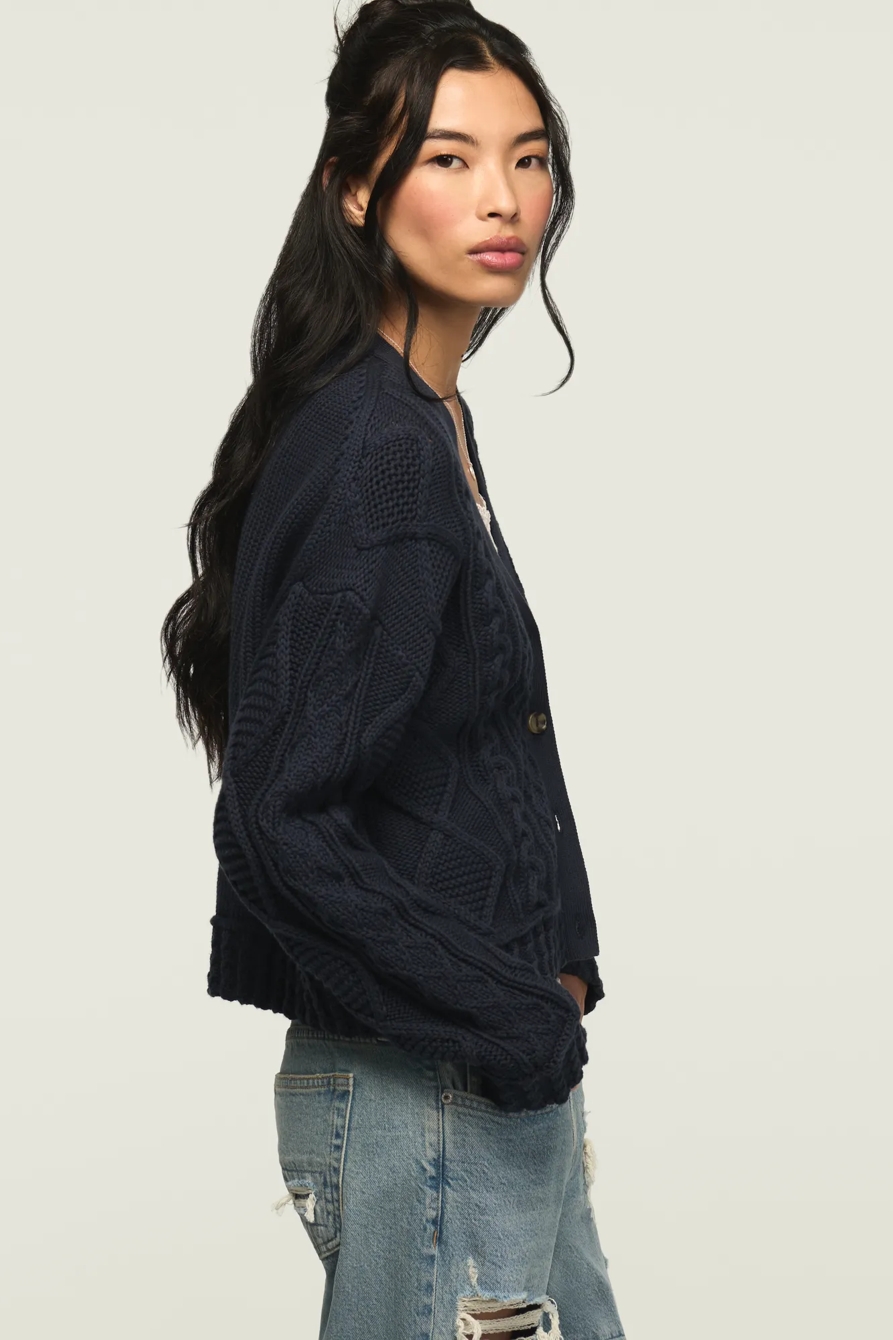 BOXY CABLE CARDIGAN, image 4