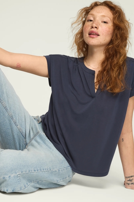 SANDWASH NOTCH NECK DOLMAN TEE, image 1