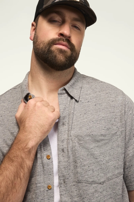 BIG AND TALL LINEN SHORT SLEEVE BUTTON UP SHIRT, image 1