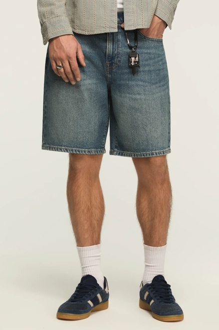 LOOSE SHORT, image 2