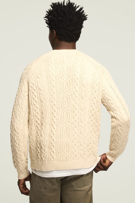 RAGLAN CREW NECK CABLE SWEATER, image 3
