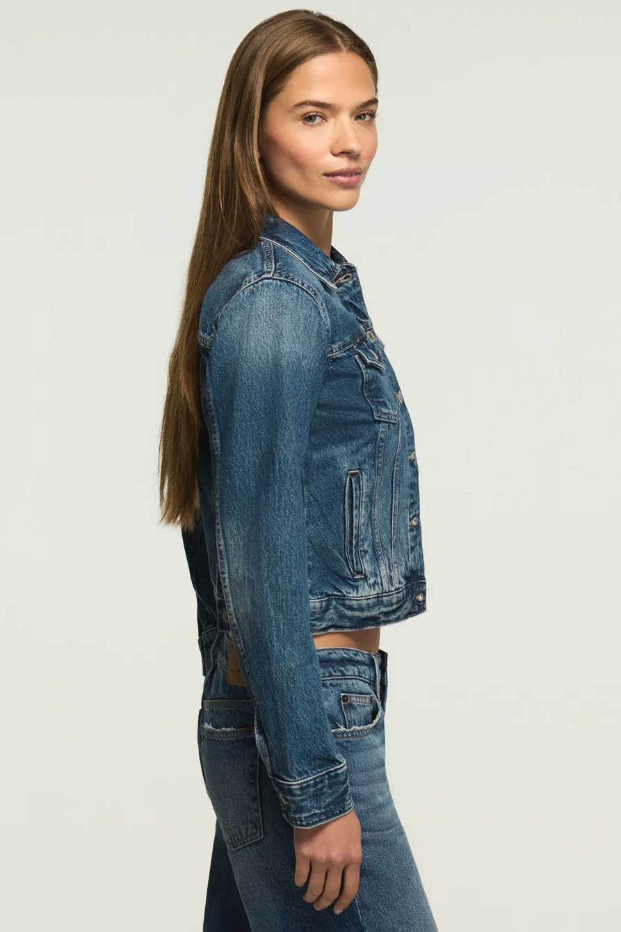 DENIM SHRUNKEN TRUCKER JACKET, image 4