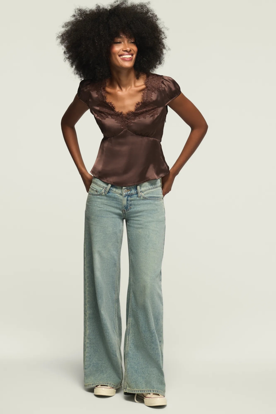 VELVET DENIM LUXE SUPER LOW RISE ULTRA WIDE LEG, image 2