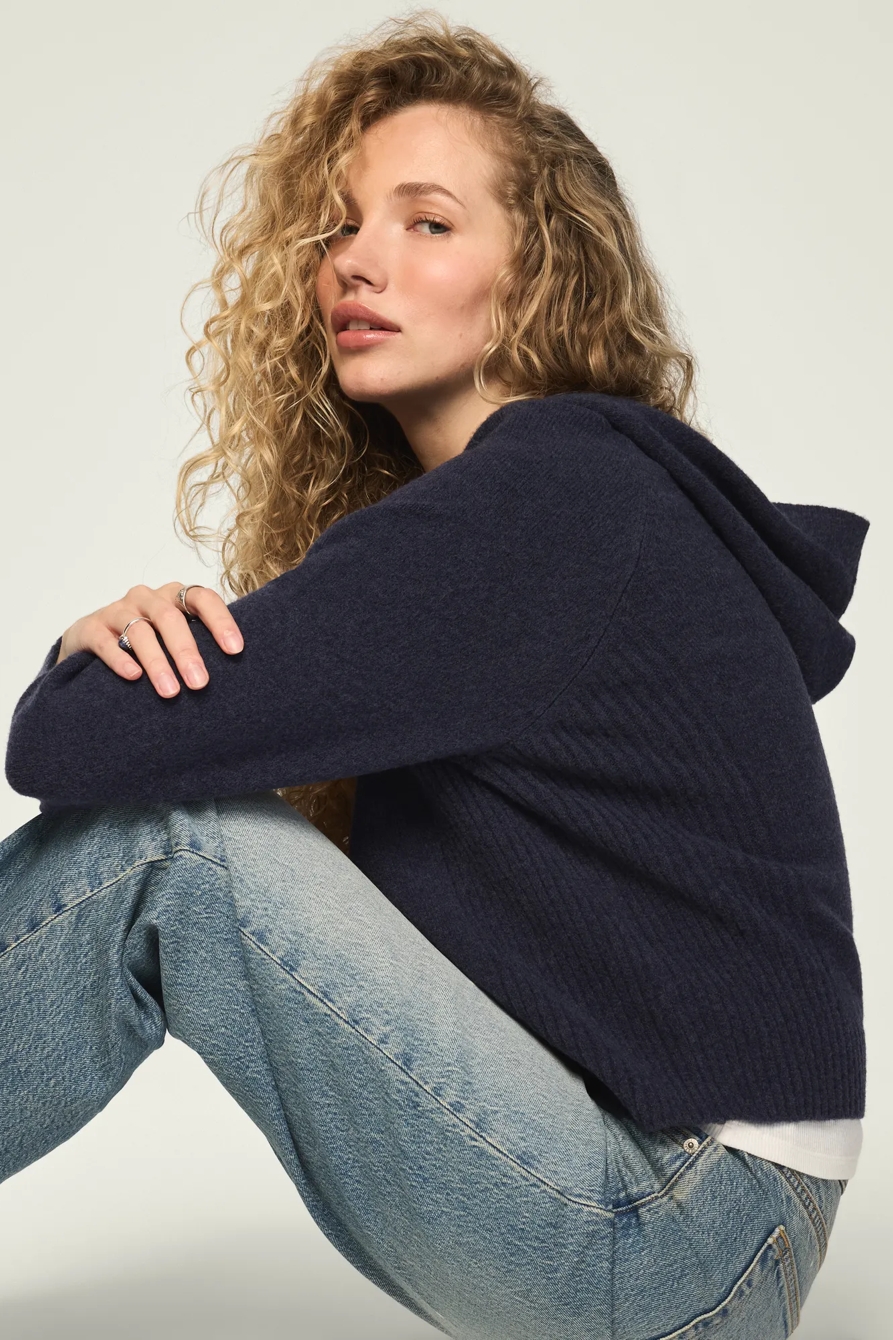 CLOUD SOFT PULLOVER HOODIE, image 5