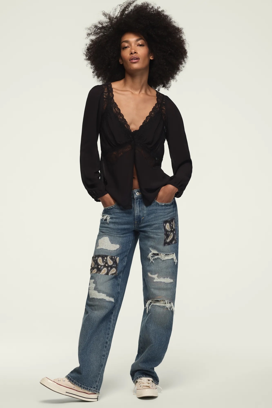 LONG SLEEVE LACE CUTAWAY TOP, image 2