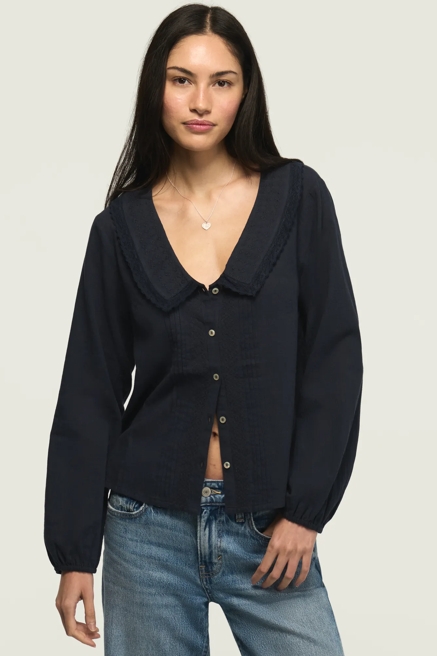 LONG SLEEVE PETER PAN COLLAR TOP, image 1