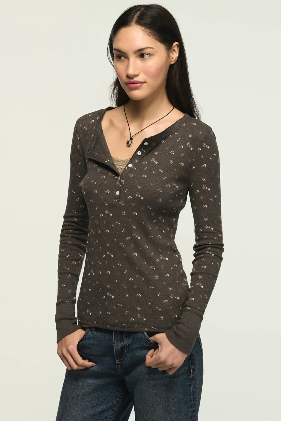 LONG SLEEVE RIBBED HENLEY, image 4
