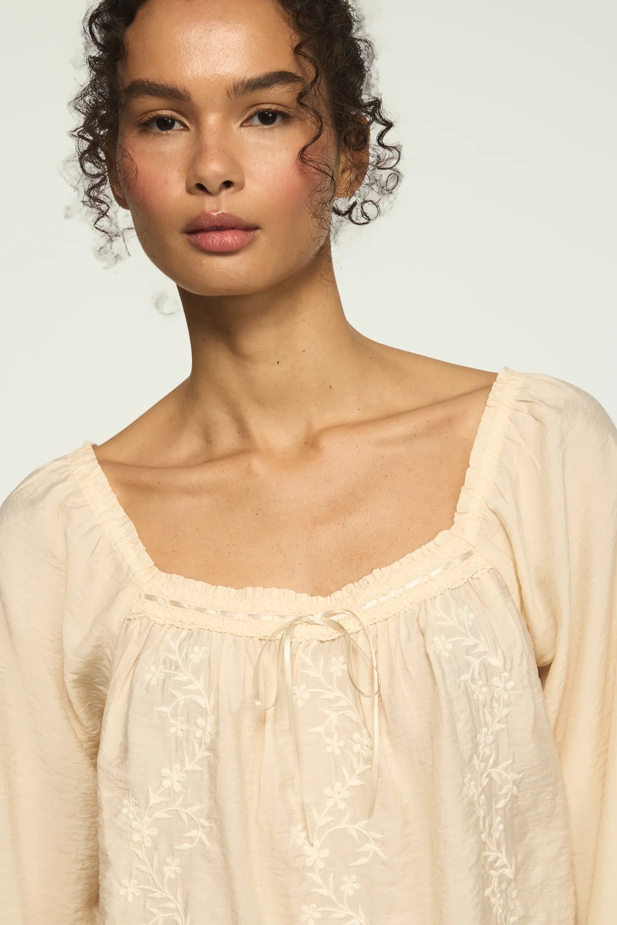 EMBROIDERED SQUARE NECK BLOUSE, image 2