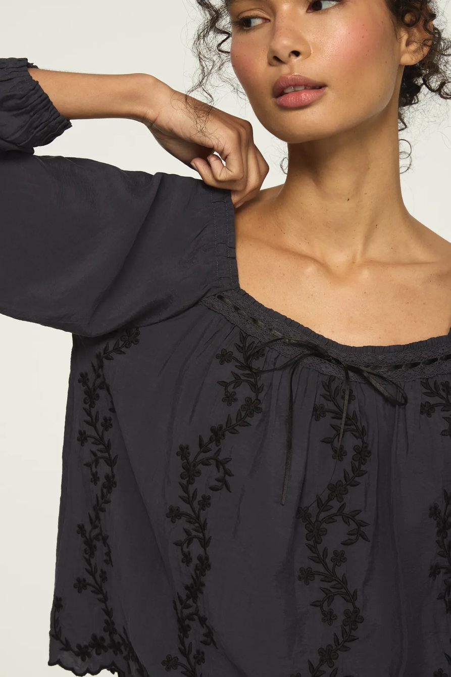 EMBROIDERED SQUARE NECK BLOUSE, image 5