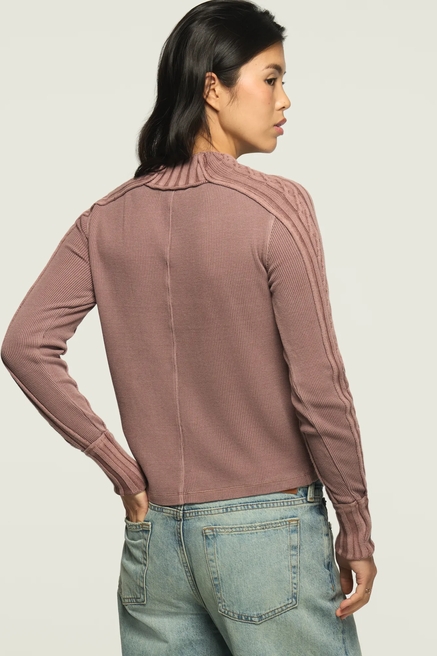 SWEATER MIX TURTLENECK TOP, image 3