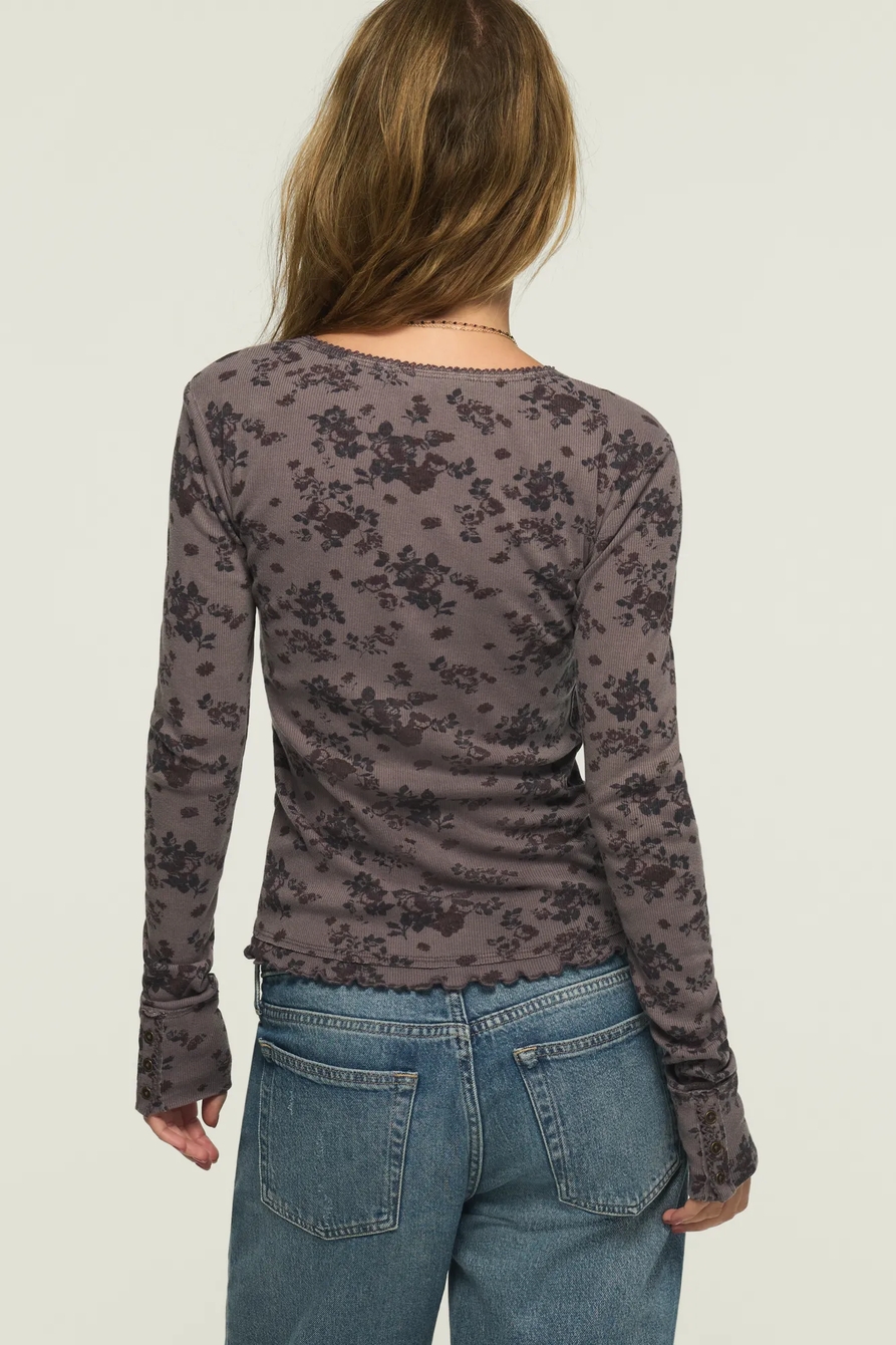 PRINTED BUTTON THROUGH TOP, image 5