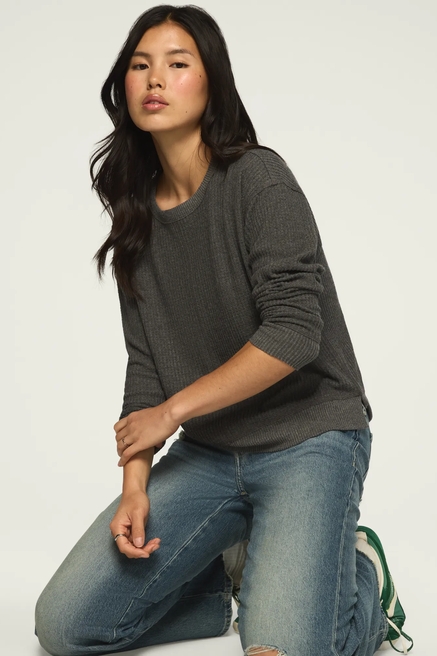 LONG SLEEVE CLOUD WAFFLE CREW TOP, image 2